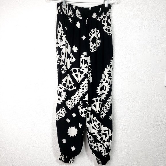Anthropologie Black and White Patterned Joggers - Picture 3 of 4